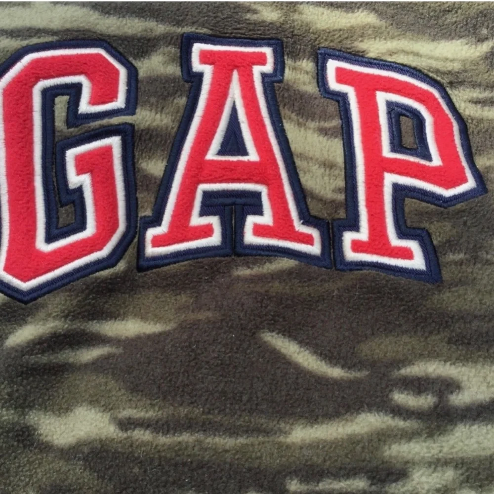 GAP Boy Camo Fleece Hoodie Size 10 L Camouflage Green